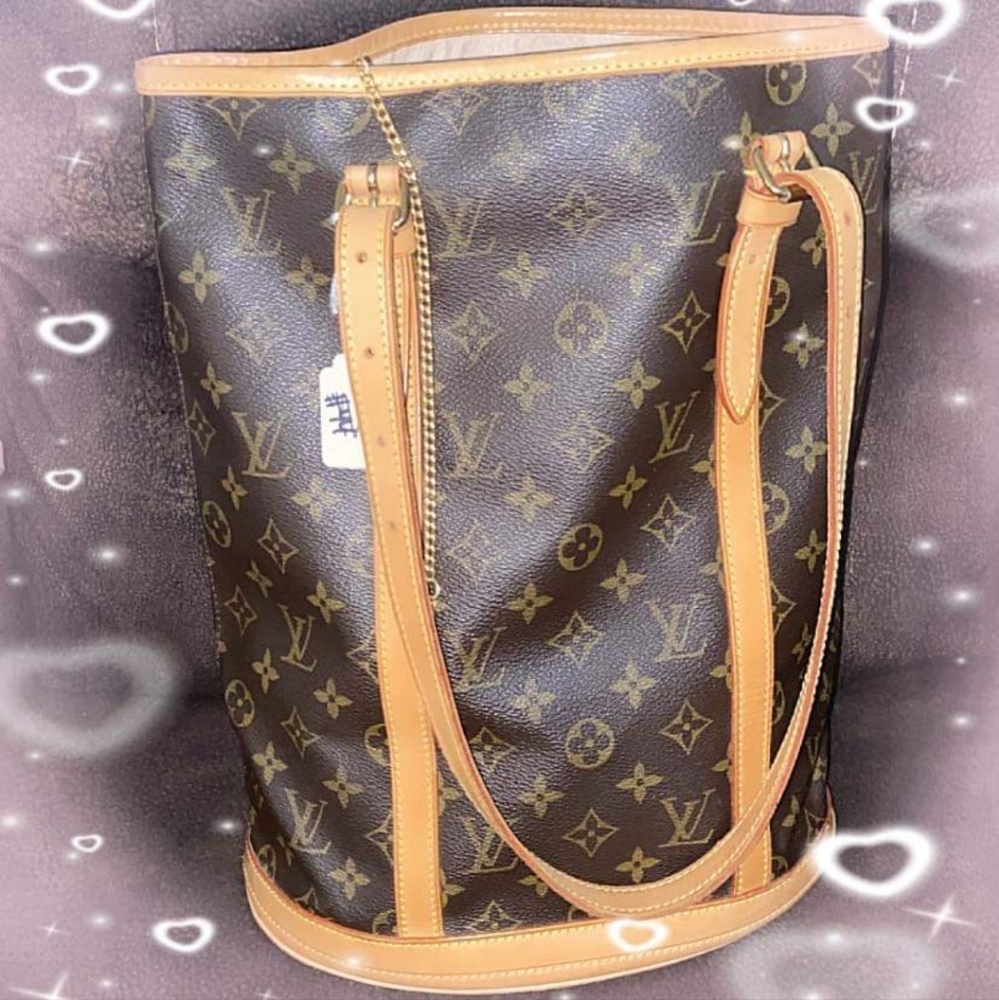 Louis Vuitton GM Bucket